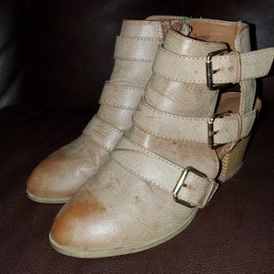 Tuape Express Booties 👢